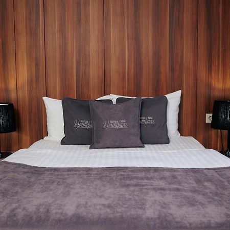 Boutique Hotel Central Rivne Kültér fotó